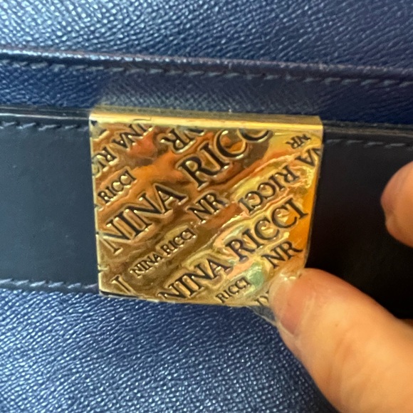 Gorgeous navy Nina Ricci bucket bag - Picture 11 of 16